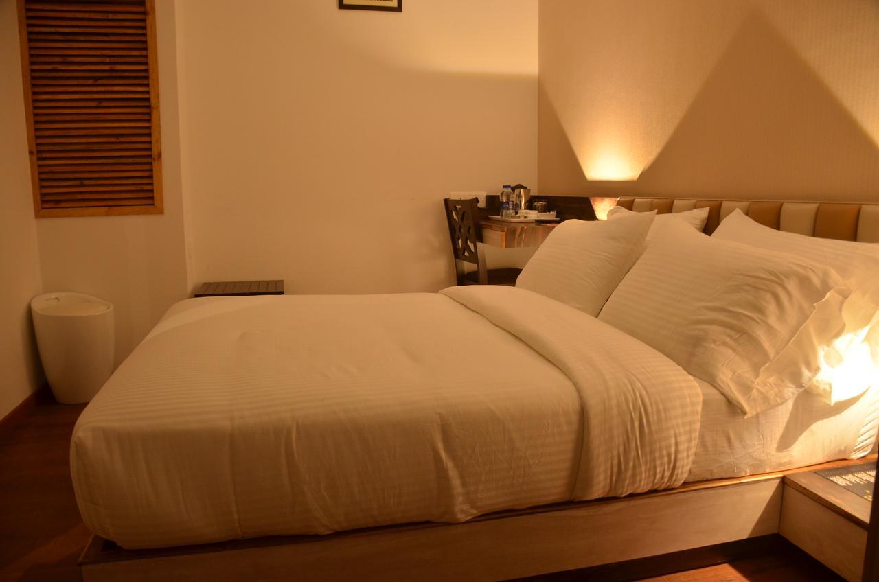Hotel Aura Shillong Buitenkant foto