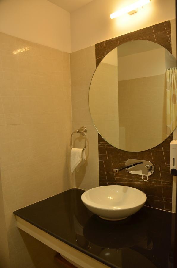 Hotel Aura Shillong Buitenkant foto